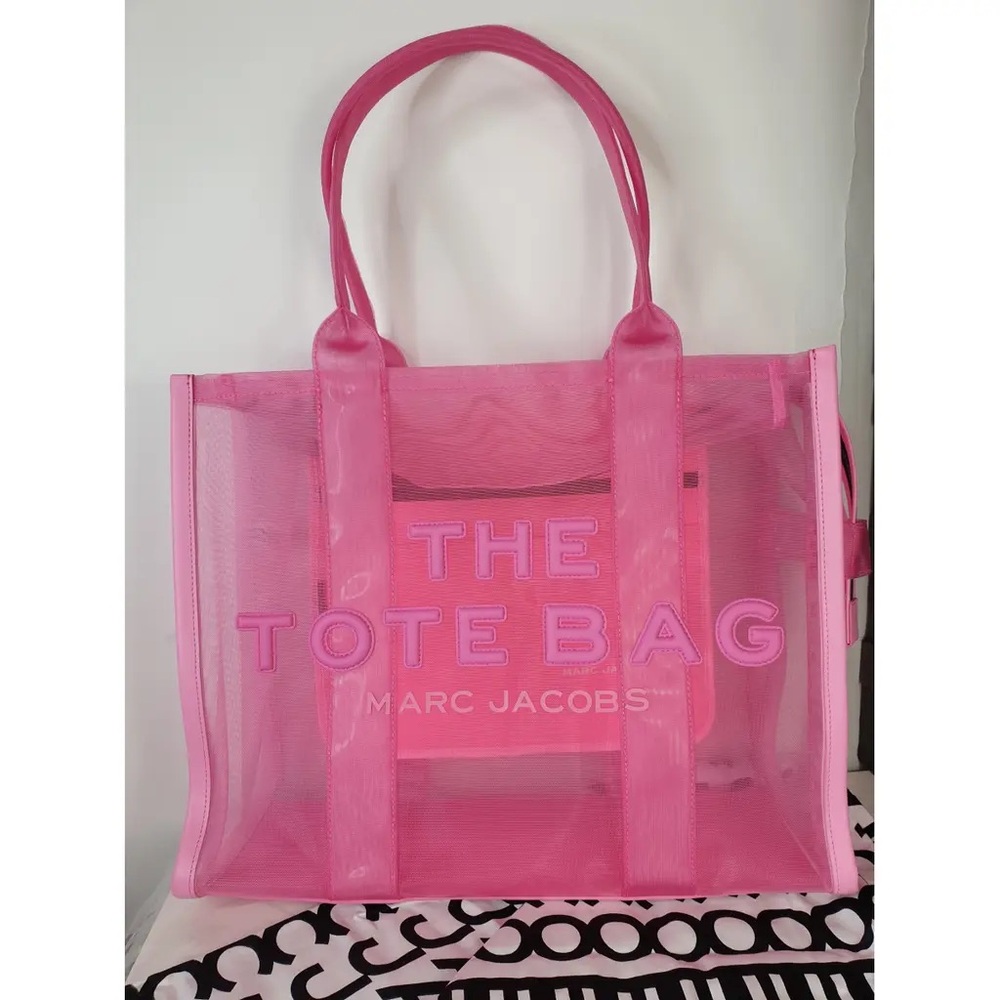 Marc Jacob’s The Tote Bag PINK